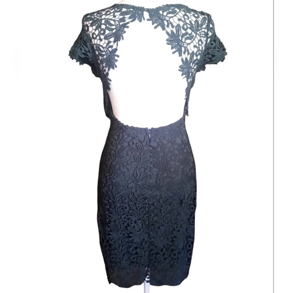 Lulu's Hidden Talent Open Back Forest Green Lace Overlay Dress Size Small - Picture 4 of 10